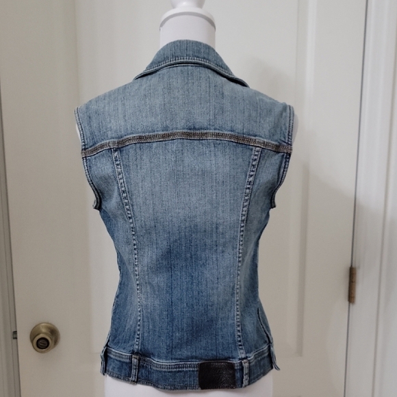 RARE Vintage MaxAzria Size XXS Denim Sleeveless Vest, Gently Used Condition - Picture 3 of 11